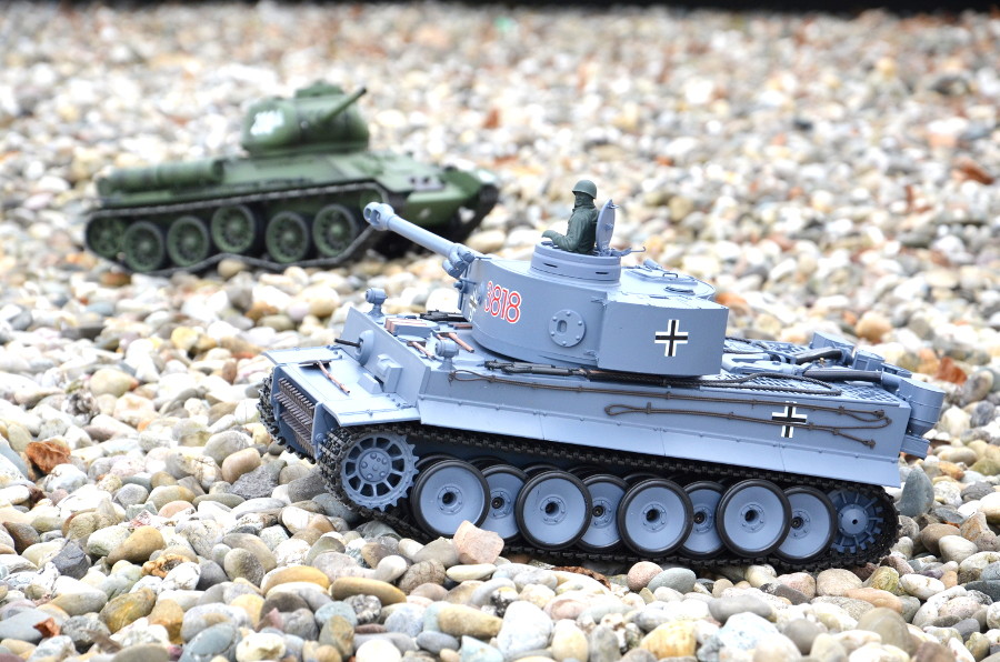 Rc Tank German Tiger I Heng Long Heng Long 1:16 Gri, Fum Și Sunet + Cutie De Viteze Din Oțel Și 2.4ghz -V 6.0